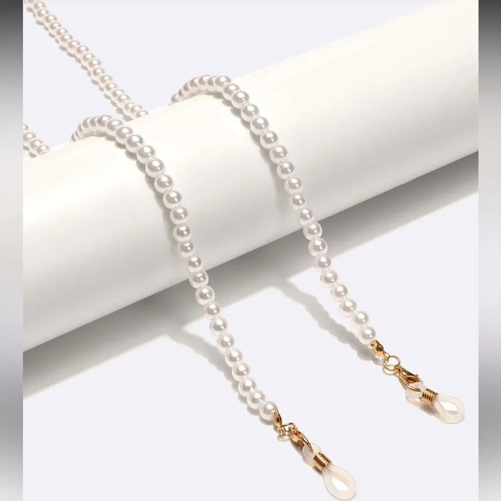 Classic Pearl Eyeglass Chain Necklace - White R351